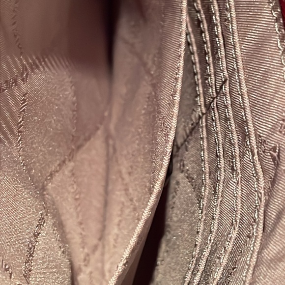 Michael Kors Jetset Wristlet in Crimson Red New in box  10” x 5 1/2” - Picture 7 of 8